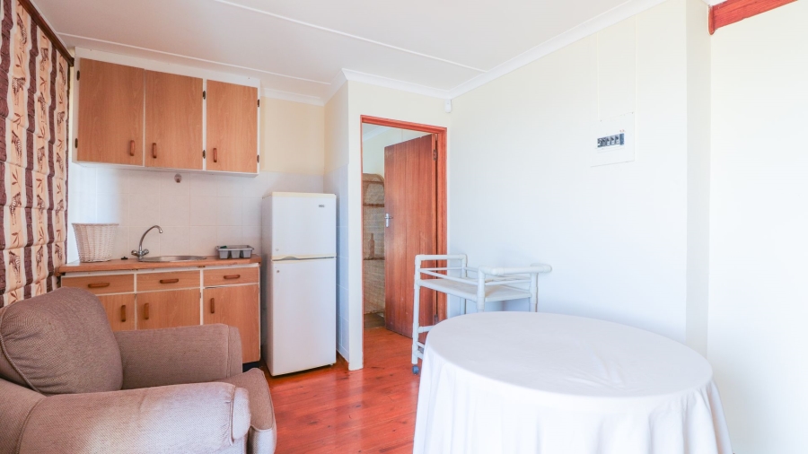 10 Bedroom Property for Sale in Dana Bay Western Cape